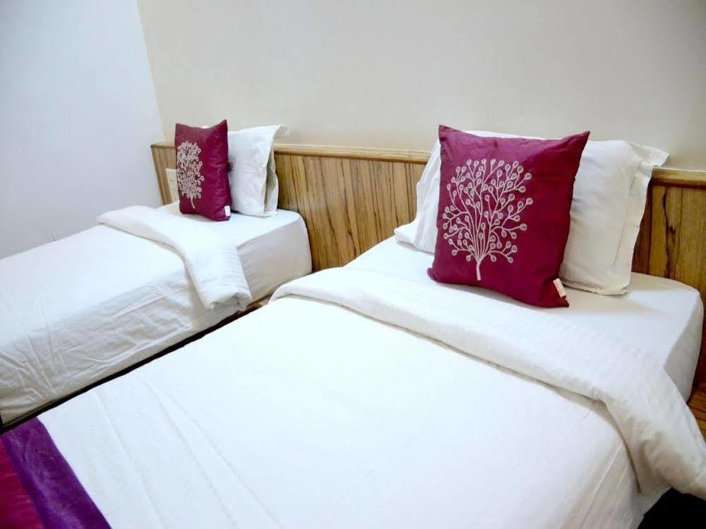 Hotel Oyo 24197 Saptaruchi Pimpri-Chinchwad Exterior foto
