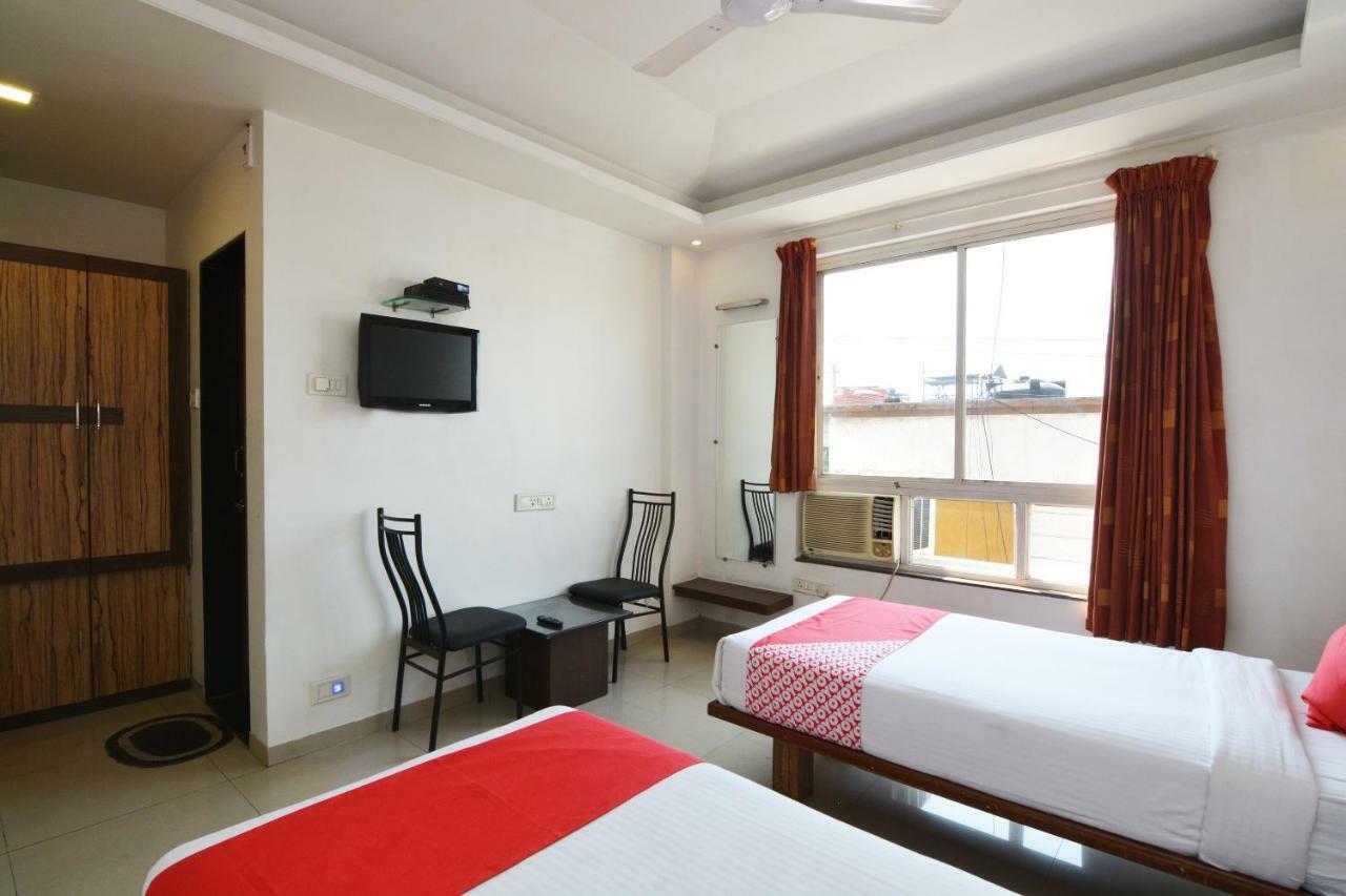 Hotel Oyo 24197 Saptaruchi Pimpri-Chinchwad Exterior foto